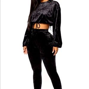 Fashion over velvet set